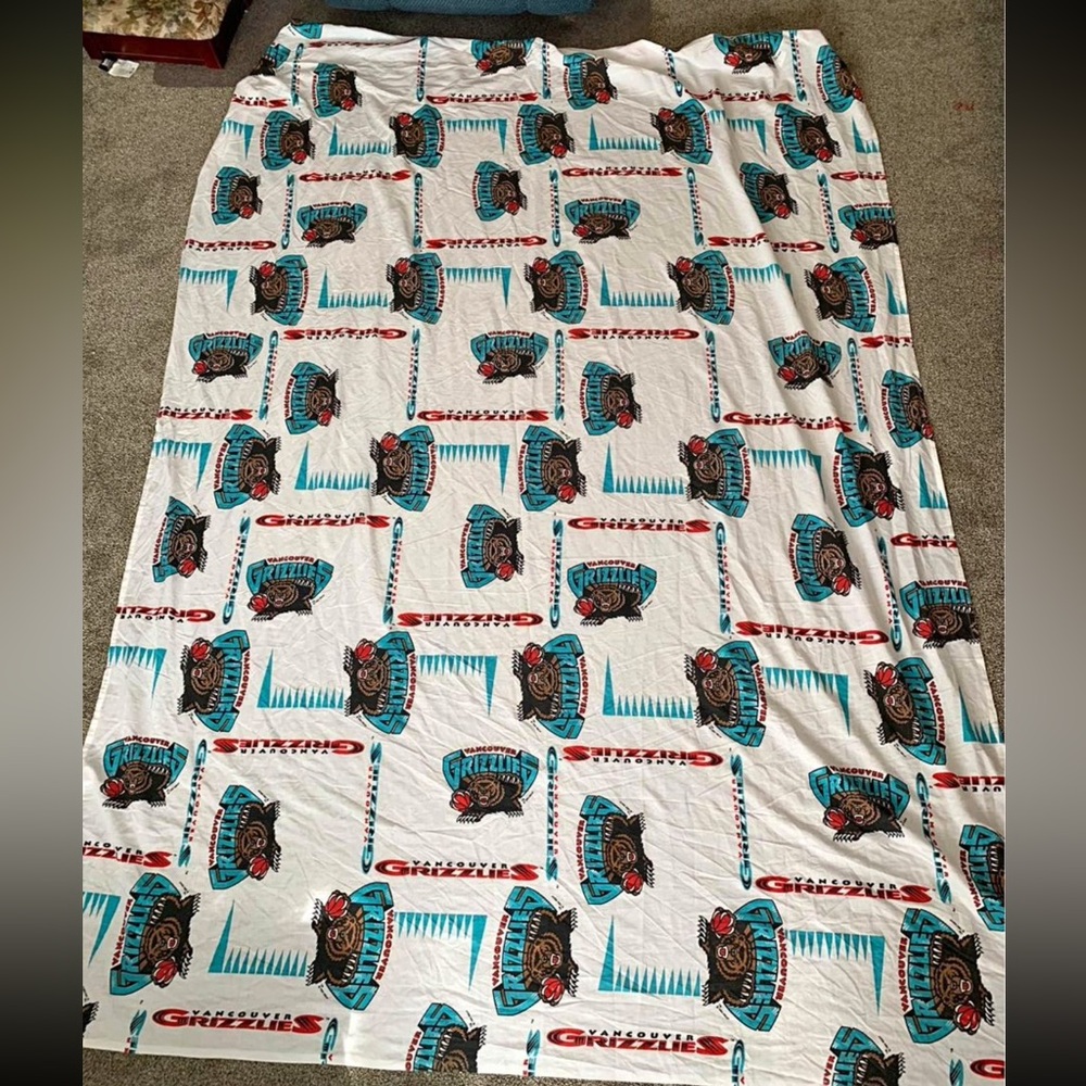 Vancouver Grizzlies 1994 Twin- Fitted Sheet & Flat Sheet